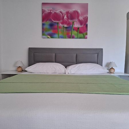 Apartments & Rooms Mila Banjol 外观 照片